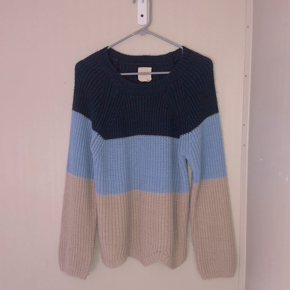 Harper Heritage Knitted Sweater in Large! Dark Blue, Light Blue, and Cream!